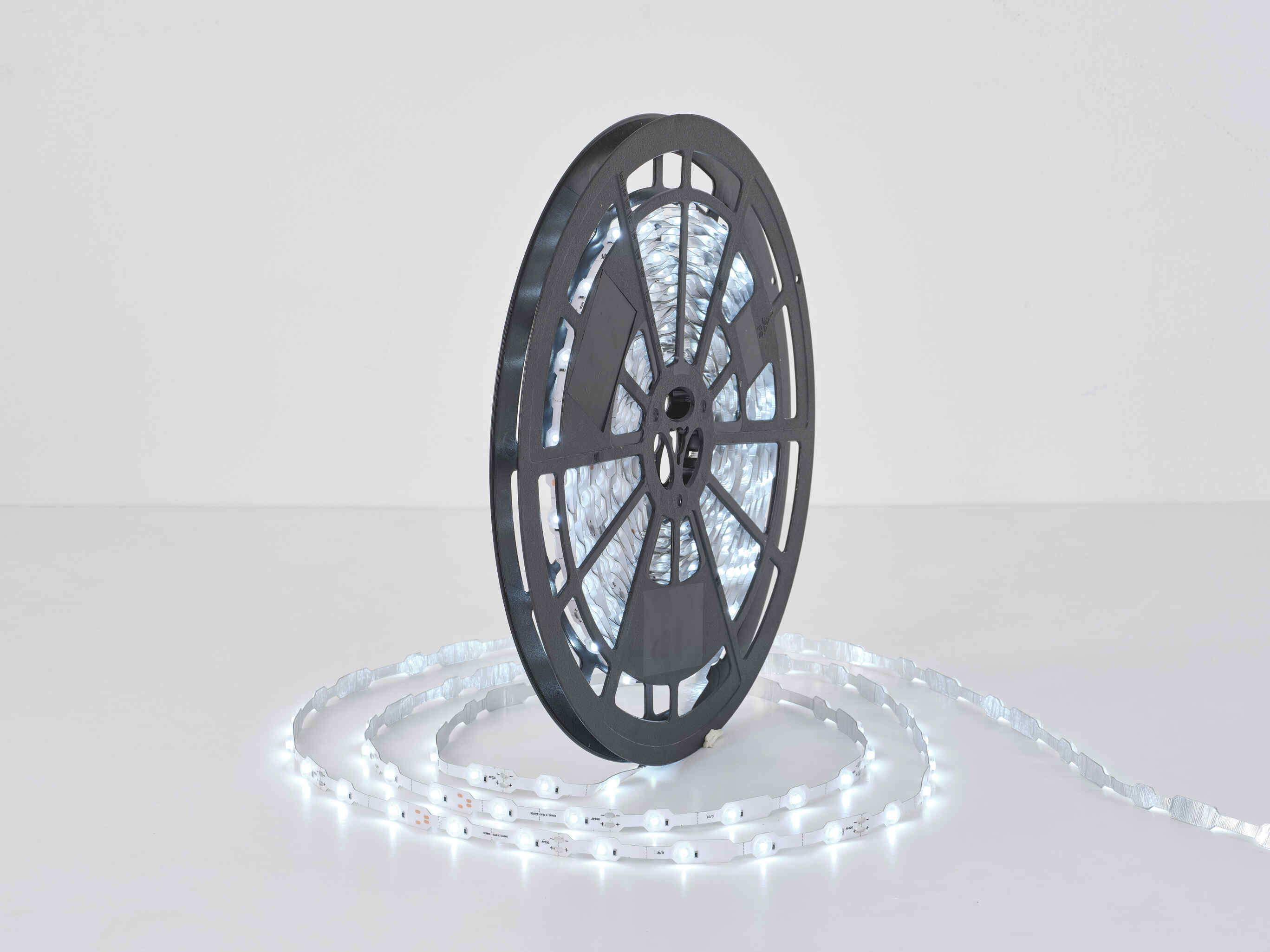 24V CM24 IP65 Rainproof Lens LED Strip Light SMD 2835 Optical Lens Design DC24V Constant Voltage Rainproof Protection Professional Signage & Accent Lighting