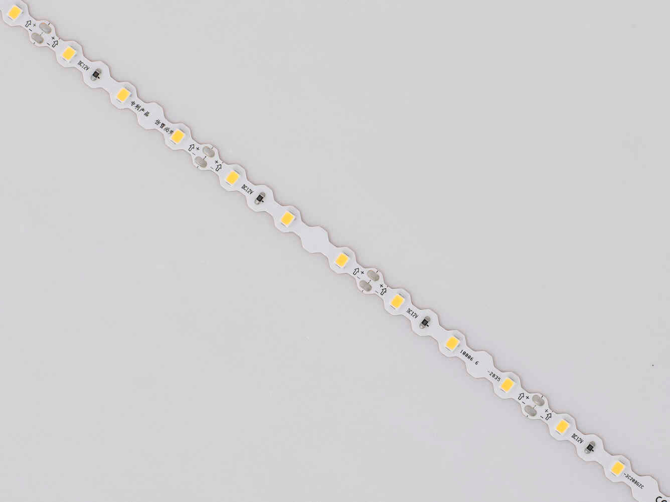 12V C6160T S-Type LED Strip Light 60 LEDs/M SMD 2835 3 LEDs Per Cut Flexible S-Type PCB Professional Signage Lighting
