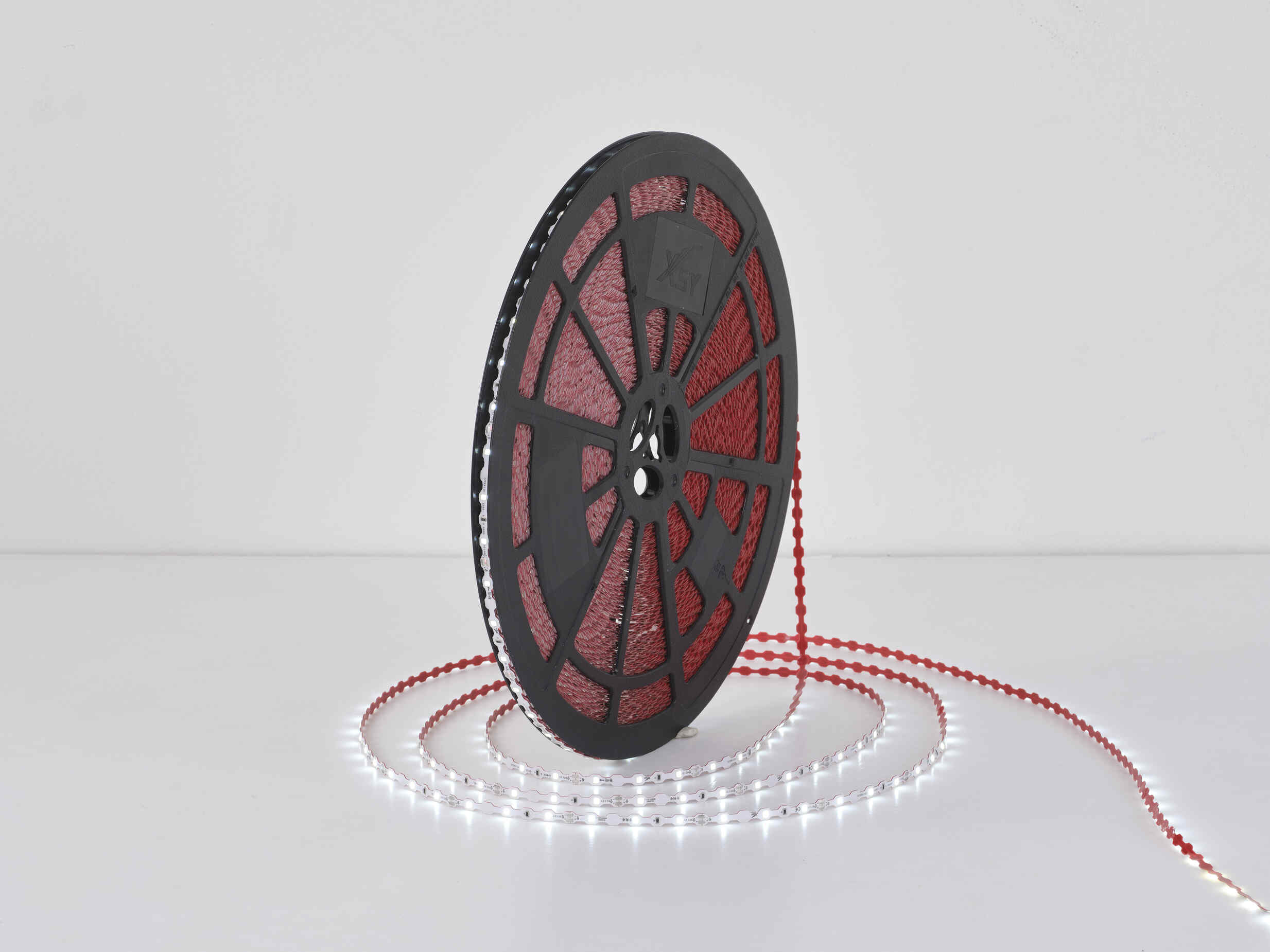 12V C7142T S-Type LED Strip Light 42 LEDs/M 6.6mm PCB 3 LEDs Per Cut Rainproof Flexible S-Type Design