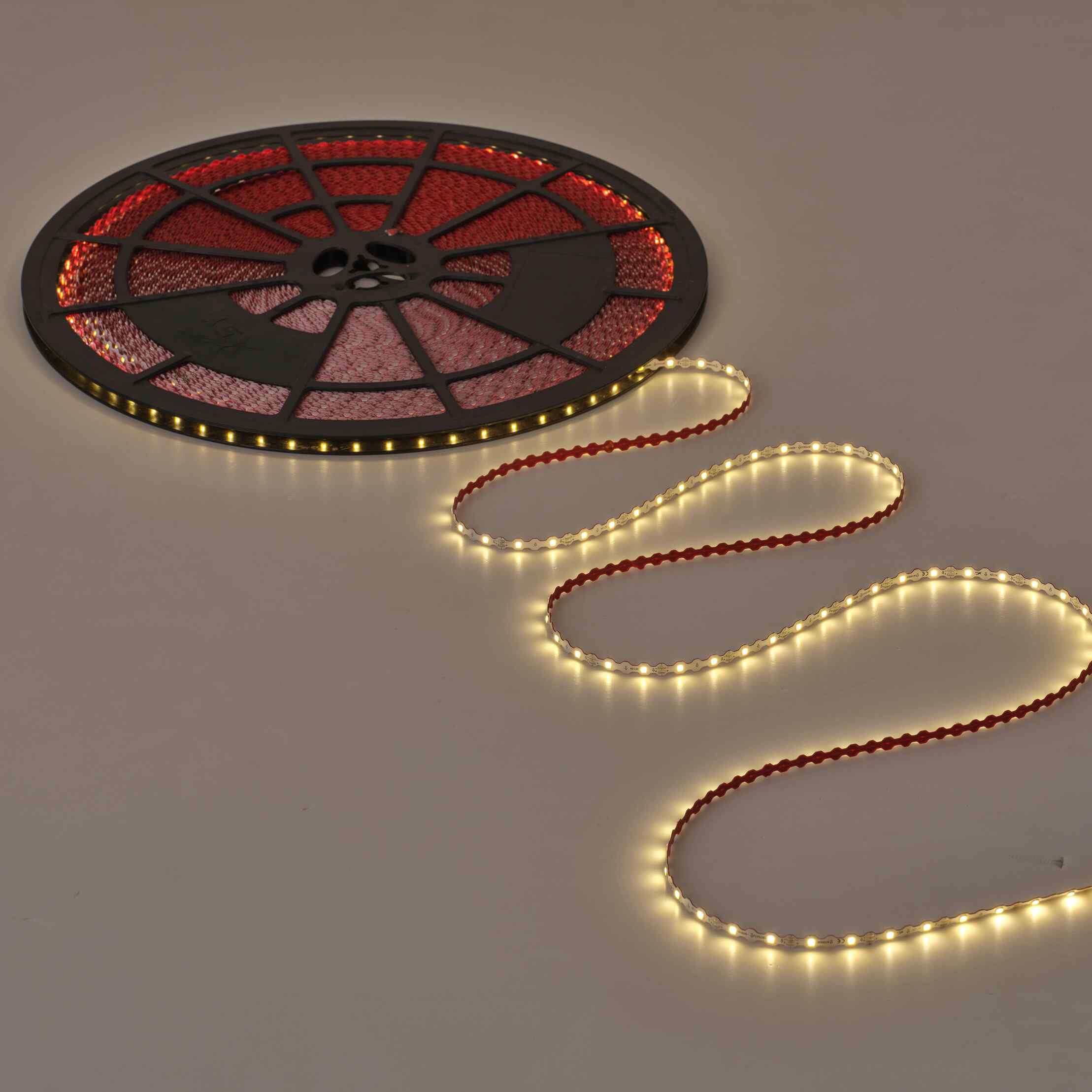 12V NC761T IP20 Not Waterproof S-Type LED Strip Light DC12V 60 LEDs/M SMD 2835 Single LED Cuttable 6.6mm PCB Width Flexible S-Type Design