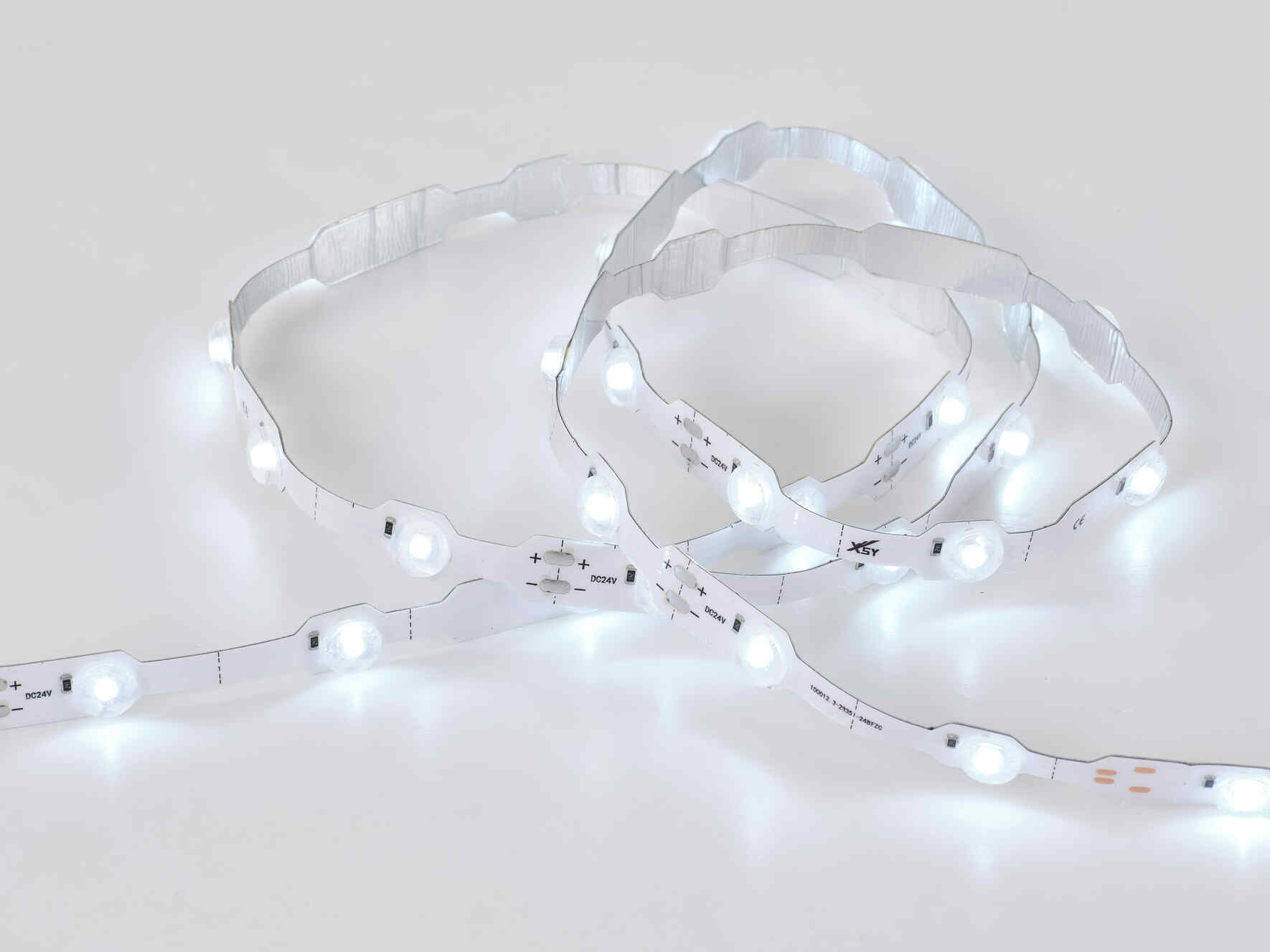 24V CM24 IP65 Rainproof Lens LED Strip Light SMD 2835 Optical Lens Design DC24V Constant Voltage Rainproof Protection Professional Signage & Accent Lighting