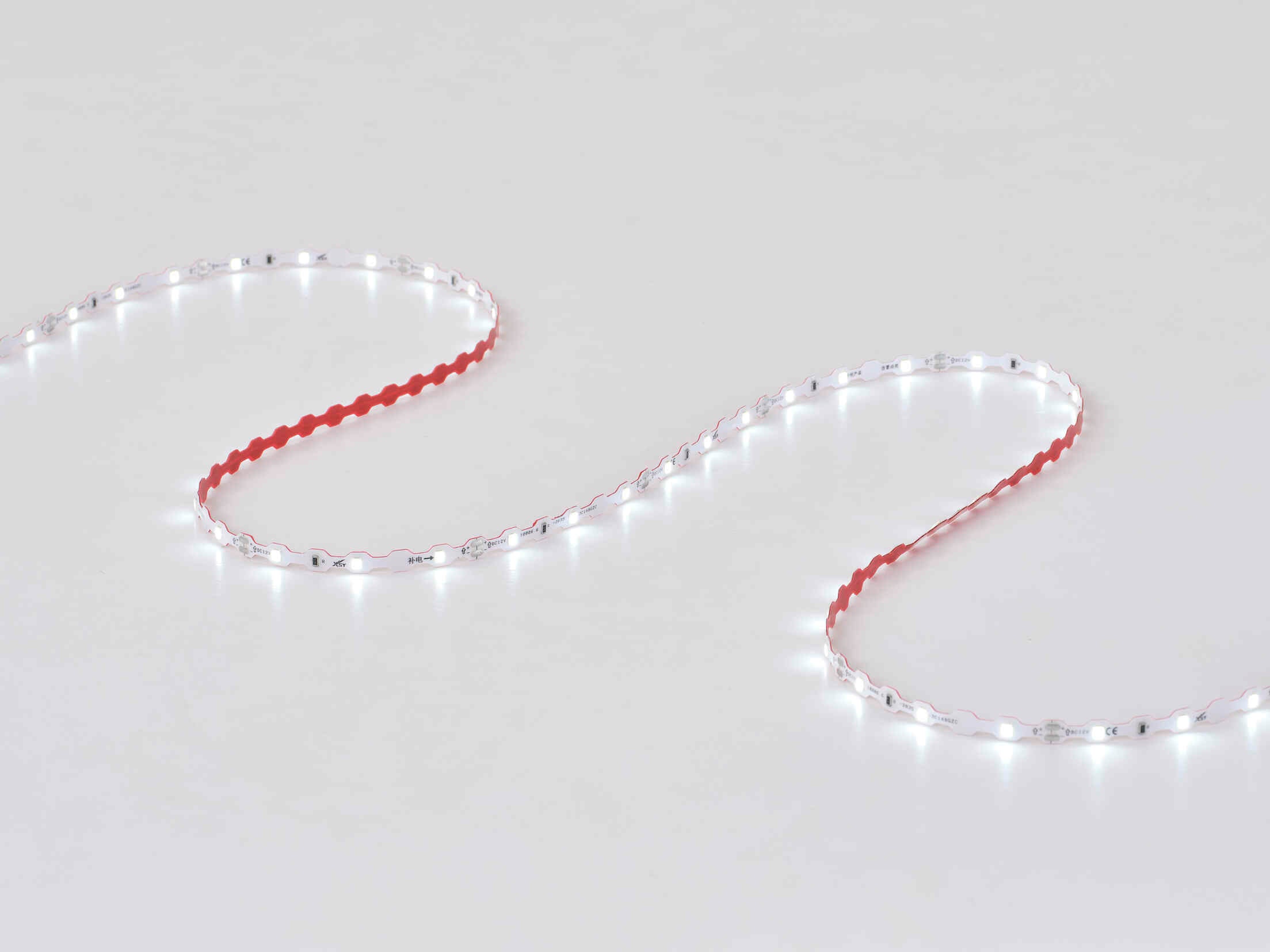 12V C7142T S-Type LED Strip Light 42 LEDs/M 6.6mm PCB 3 LEDs Per Cut Rainproof Flexible S-Type Design