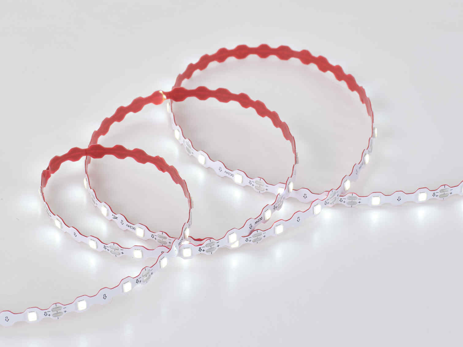 24V Y60T IP65 Waterproof S-Type LED Strip Light 60 LEDs/M Single LED Cuttable 6.5mm Slim PCB DC24V Constant Voltage Flexible S-Type Design