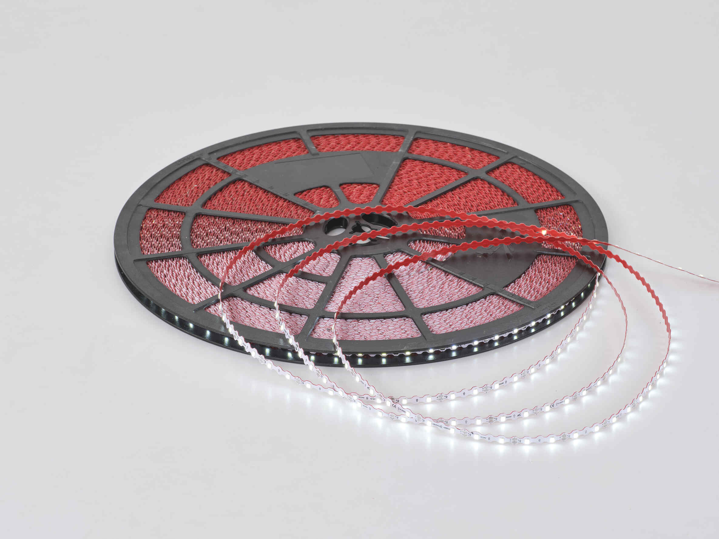 24V Y60T IP65 Waterproof S-Type LED Strip Light 60 LEDs/M Single LED Cuttable 6.5mm Slim PCB DC24V Constant Voltage Flexible S-Type Design