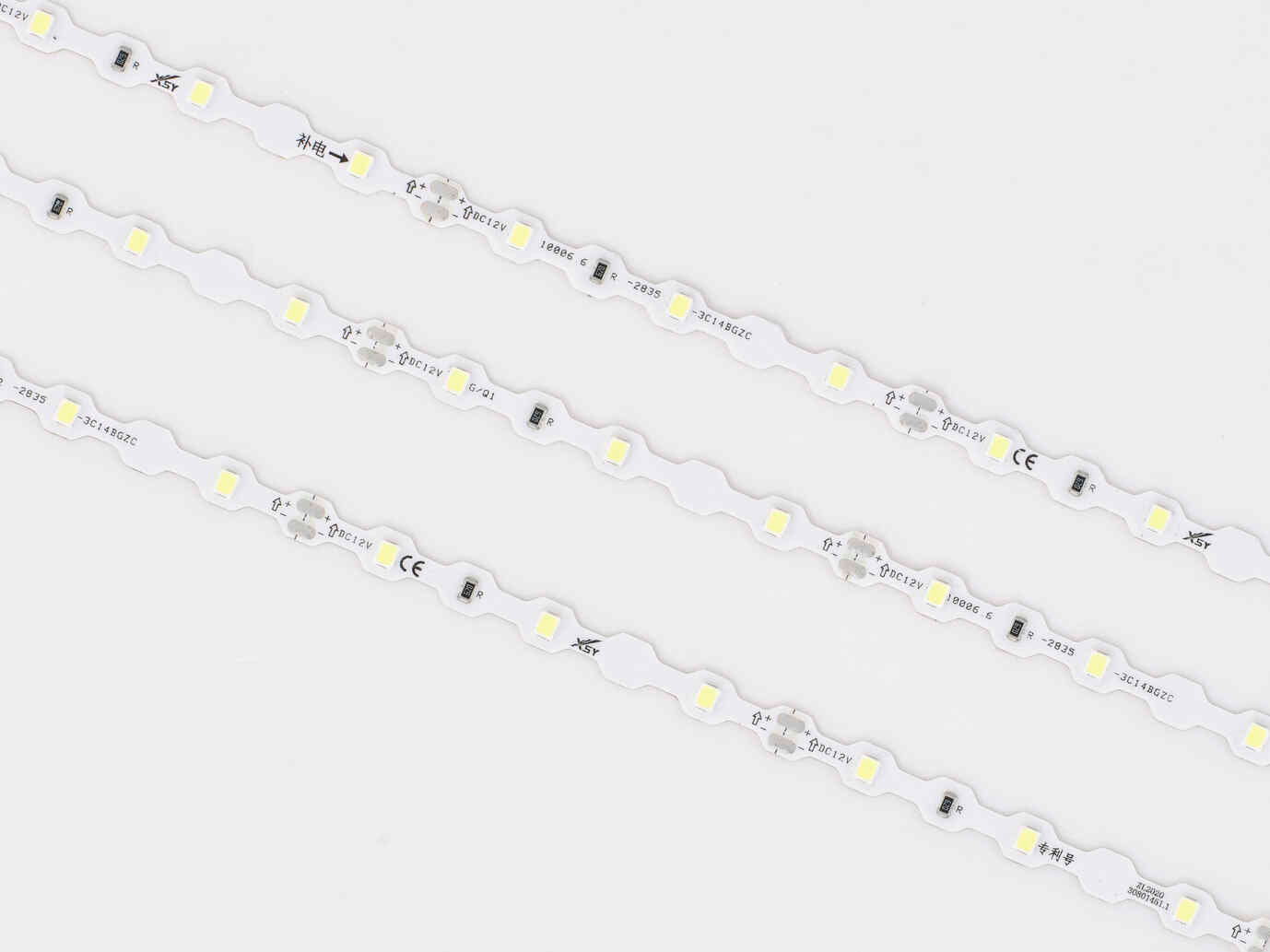 12V C7142T S-Type LED Strip Light 42 LEDs/M 6.6mm PCB 3 LEDs Per Cut Rainproof Flexible S-Type Design