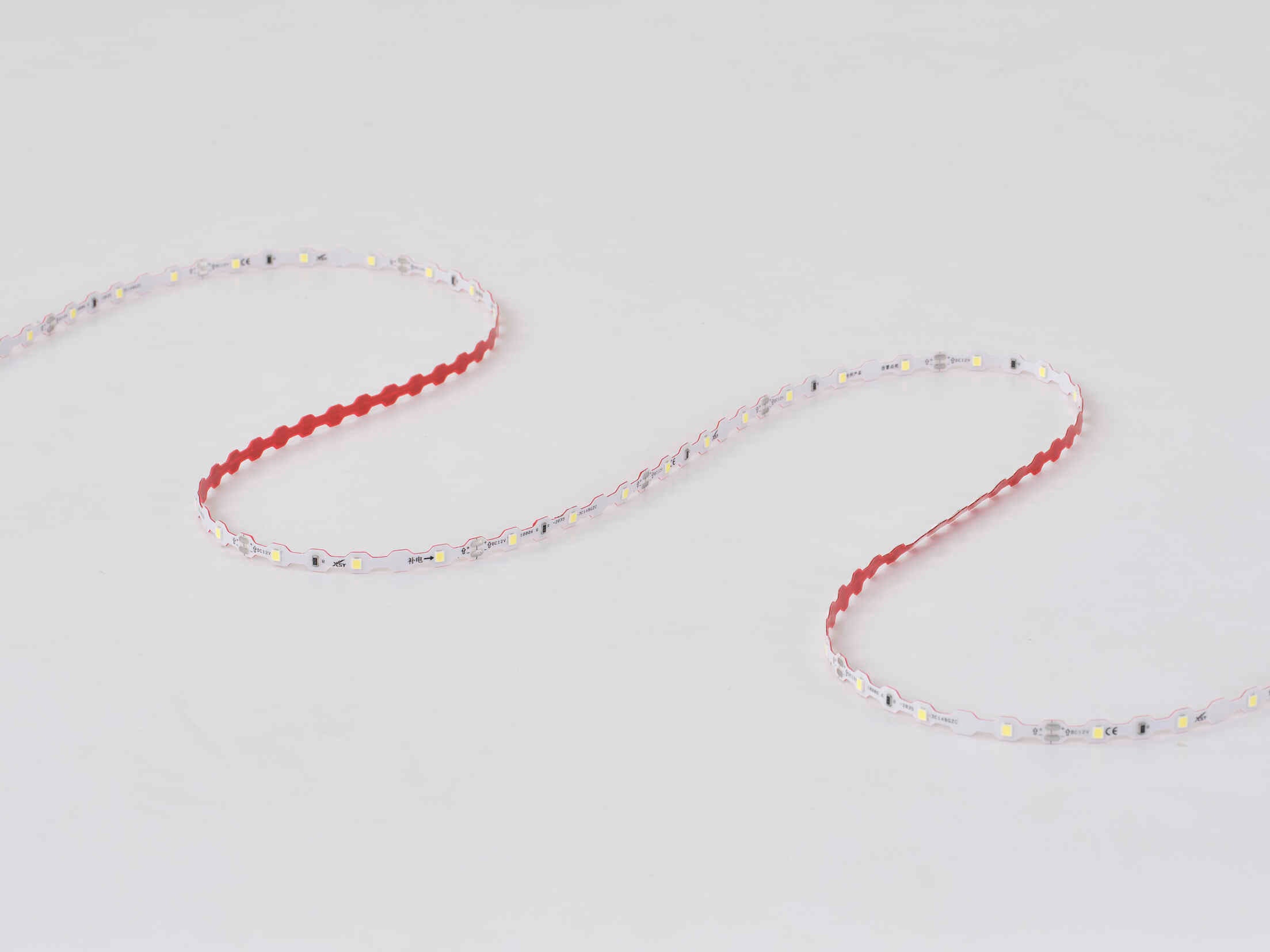 12V C7142T S-Type LED Strip Light 42 LEDs/M 6.6mm PCB 3 LEDs Per Cut Rainproof Flexible S-Type Design